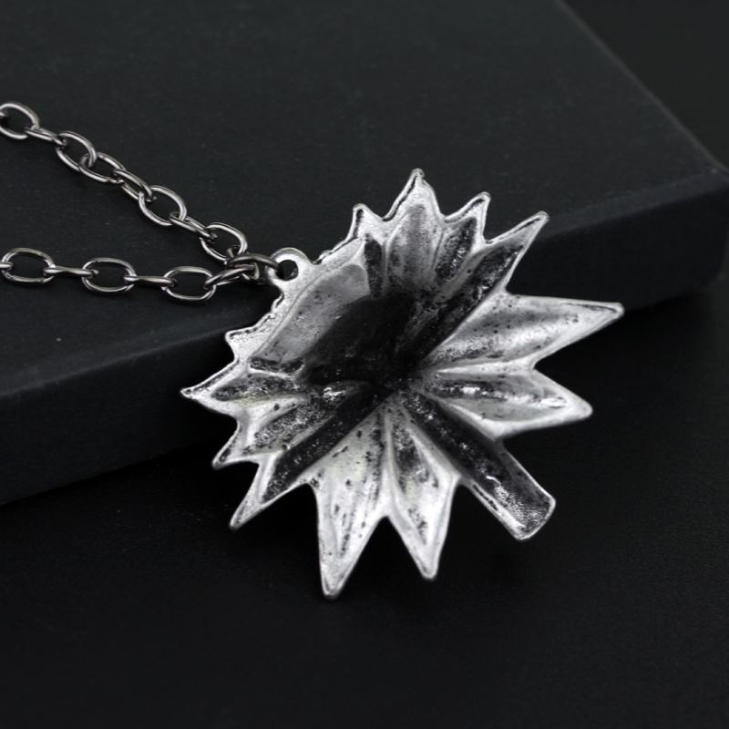 Collier pendentif tête de loup - Wildman Hunting & Outdoor Price List avis et prix